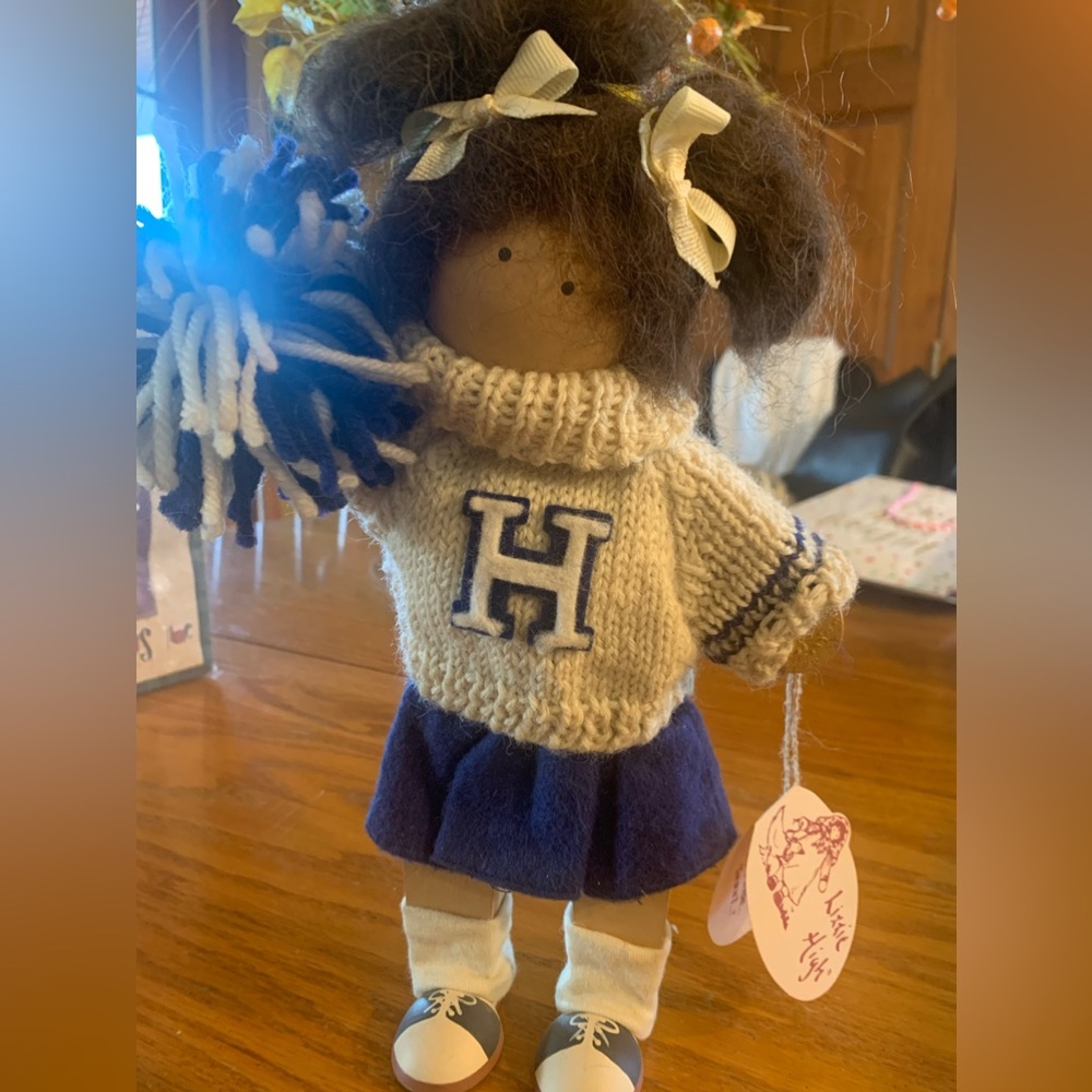 Lizzie High Francine Bowman Cheerleader